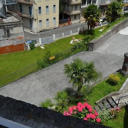 Montfort Otel 2*
