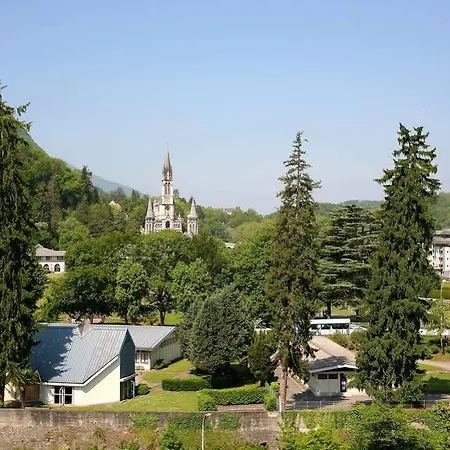 Montfort Hotel Lourdes