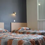 Hotel Montfort 2*
