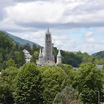 Montfort 2*