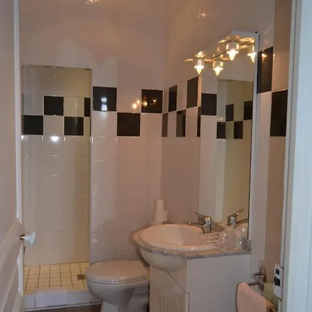 Montfort Otel Lourdes