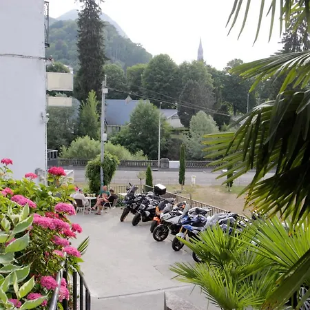 Otel Montfort